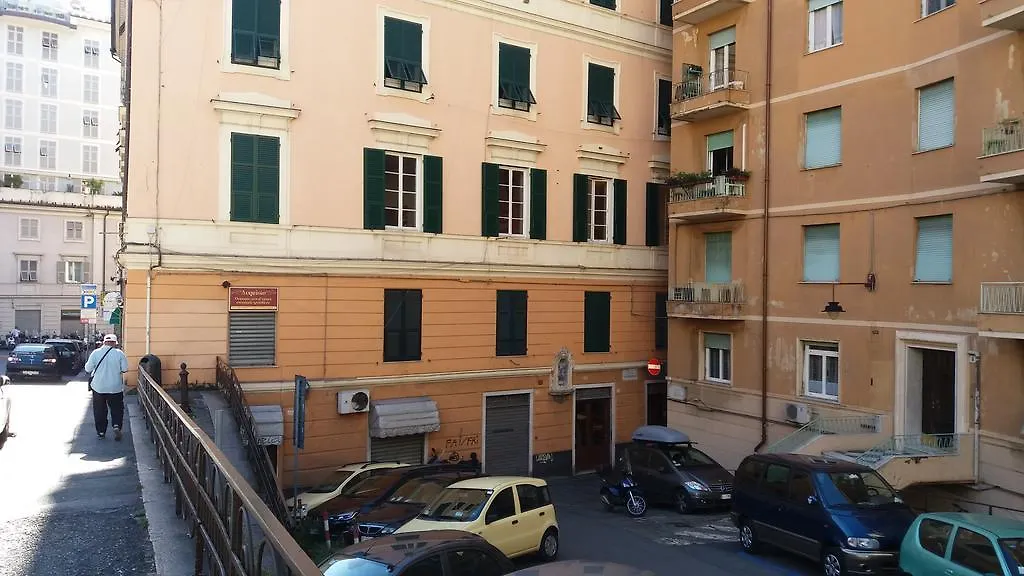 Il Riposo Del Guerriero Guesthouse Genova Italien